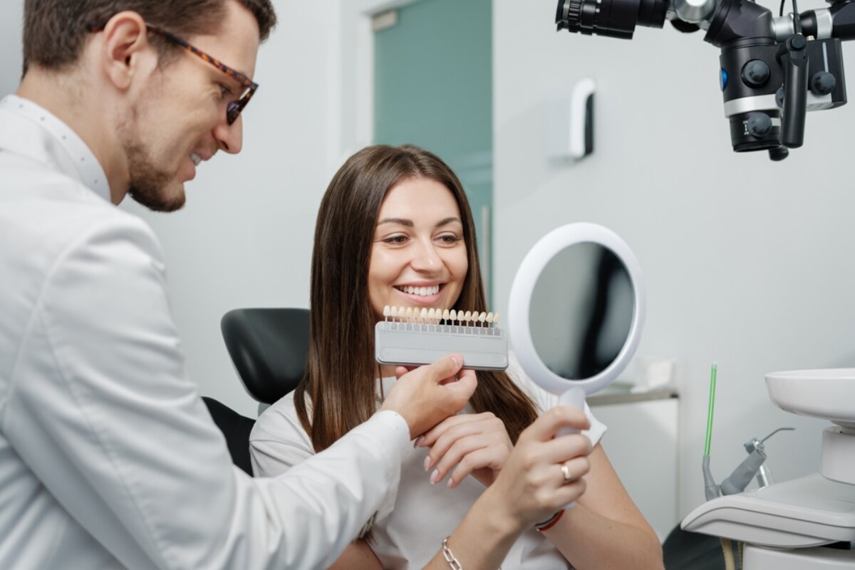 how porcelain veneers can transform your smile